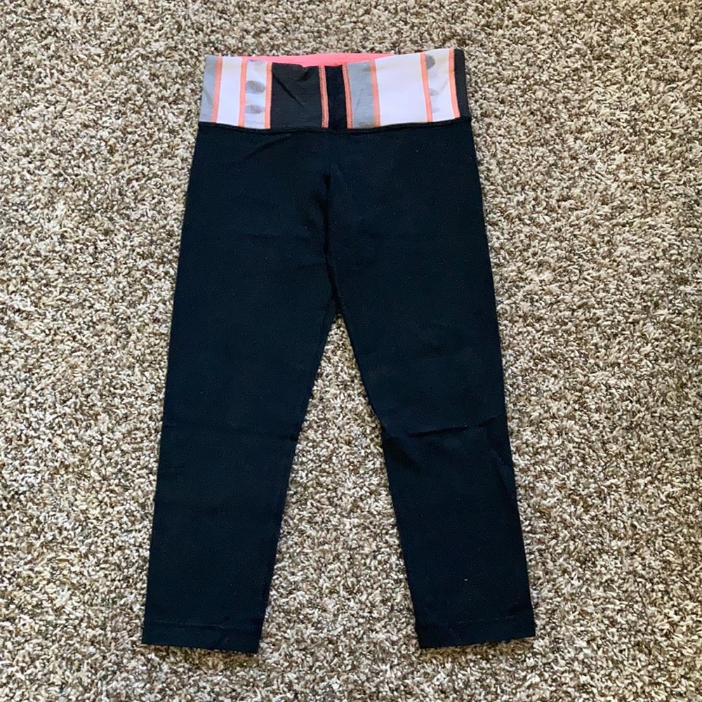 Lululemon leggings size 4